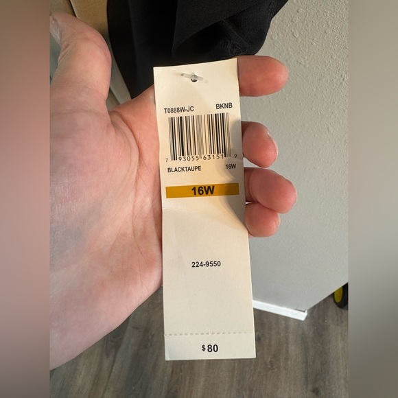 NWT London Style Black and Tan Dress - Picture 4 of 7